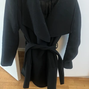 Kappa - säljer denna kappan för den är för stor för mig 