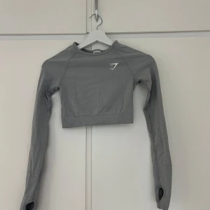 Gymshark långärmad träningströja - Gymshark långärmad träningströja i storlek XS! Endast använd fåtal gånger! 