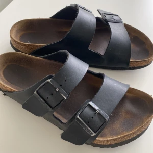 Birkenstock - Birkenstock🖤🖤