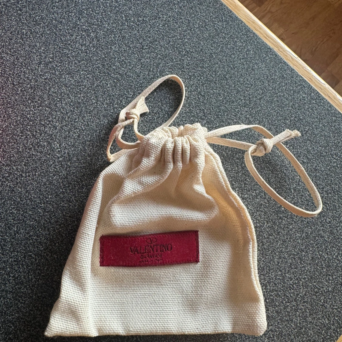 ÄKTA VALENTINO ARMBAND  - 92