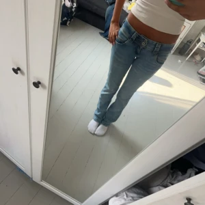 Lågmidjade jeans  - Skit skit snygga lågmidjade jeans 