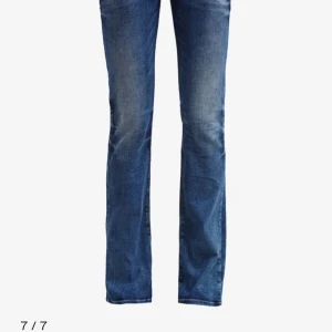 Ltb valerie jeans  - Andvänd 4-5 gånger, tvättade 1 gång! Inga skador eller hål! 