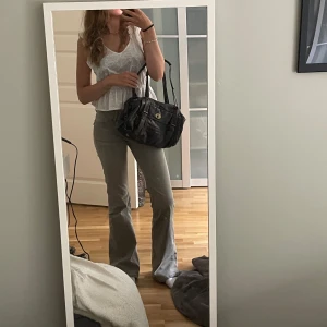 Väska - Superfin väska som är köpt second hand💞 (någon defekt förekommer, skriv privat för bilder)🙏🏼