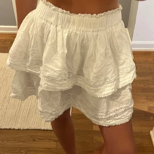 Sommarkjol - Superfin kjol från BikBok som aldrig använts!