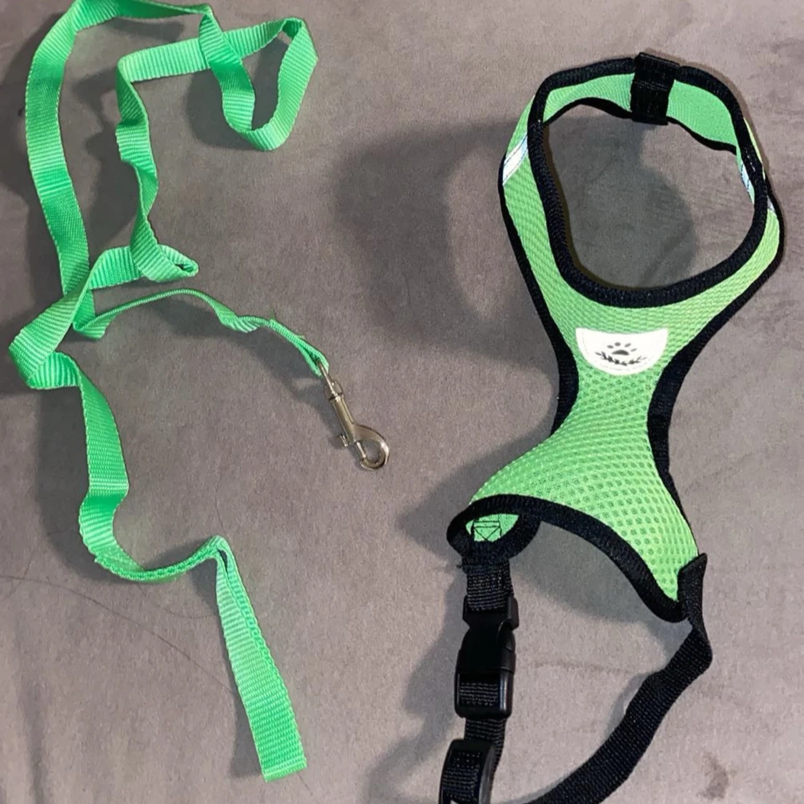 Grön koppel med reflexer 