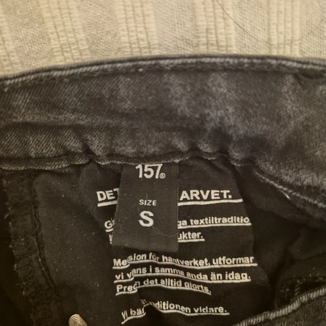 Svarta jeansbyxor - 91