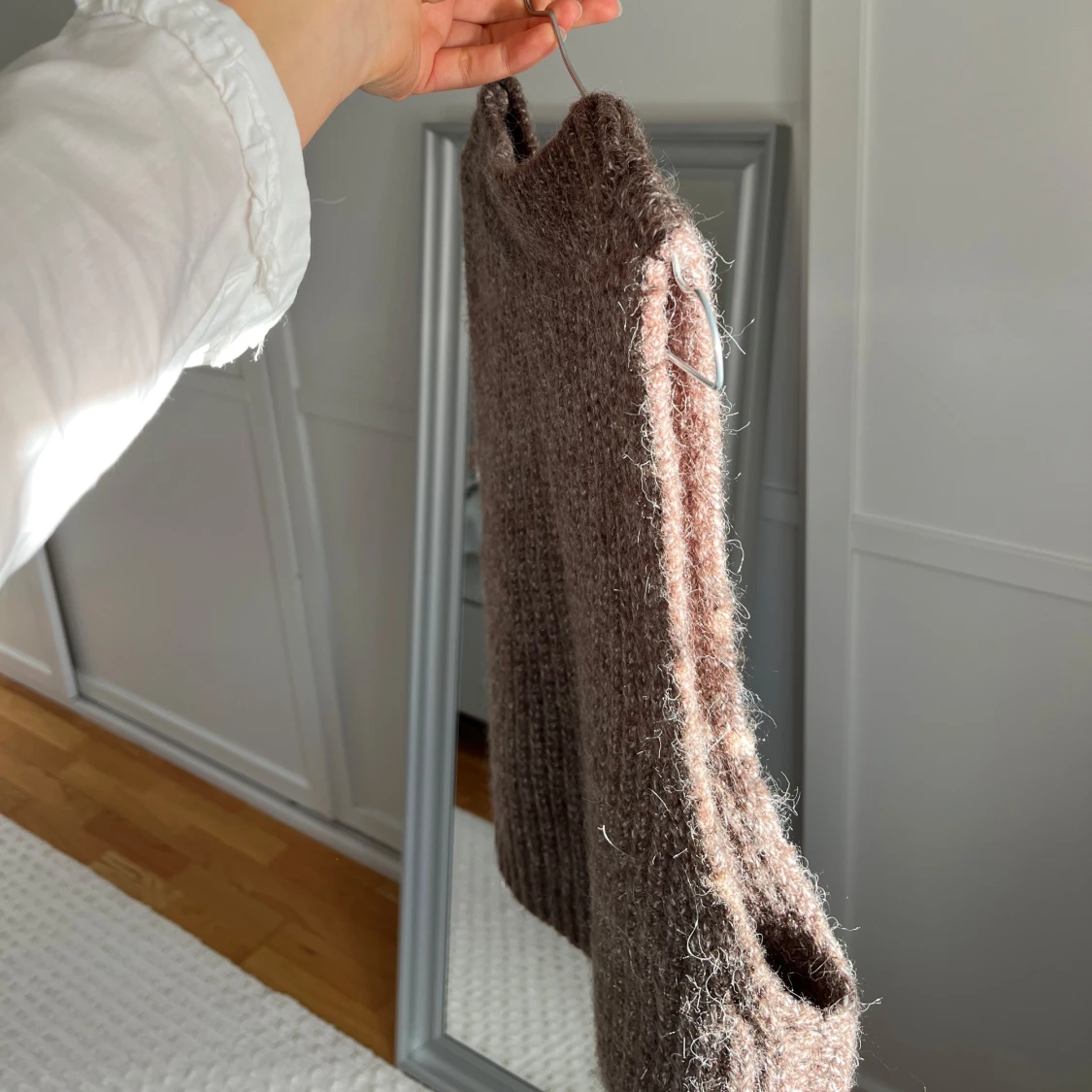 Gosig brun stickad väst - 2