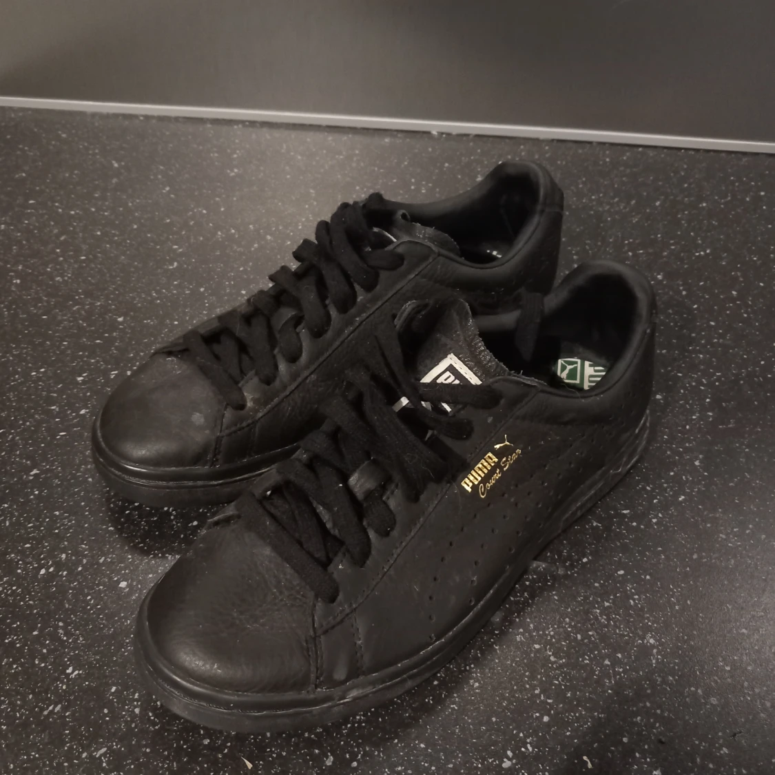 Svarta sneakers från Puma