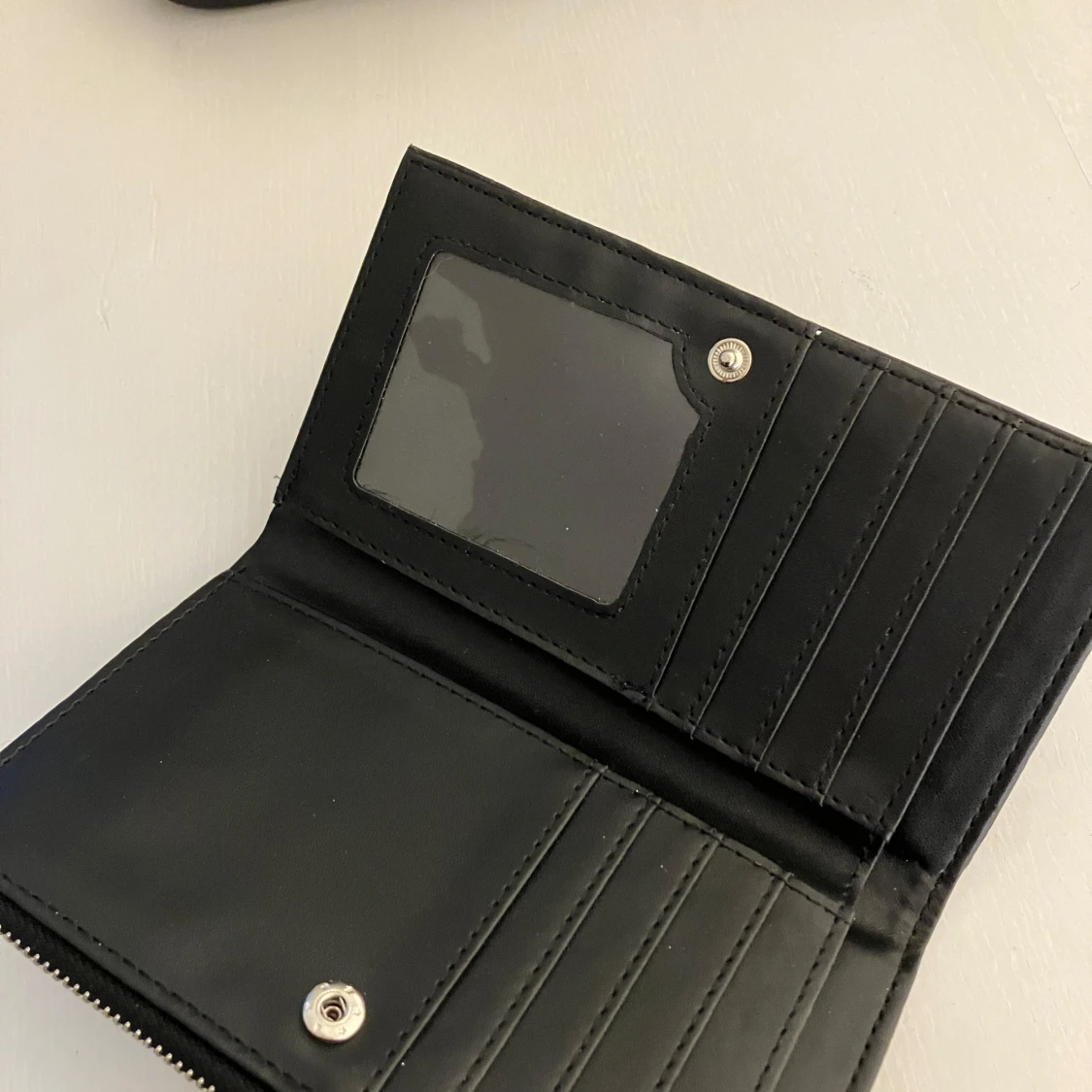 Plånbok i fejkläder - 47