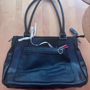 Hand bag black 