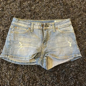 Jättefina deminshorts - Finademinshorts aldriganvända varav försmå 