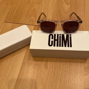 CHIMI 001 - Säljer dessa 001’or då jag köpt ett par nya. Riktigt bra skick! 