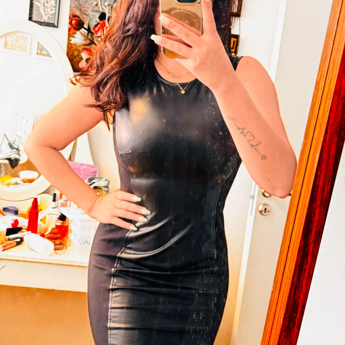 Svart klänning från Calvin Klein - 91