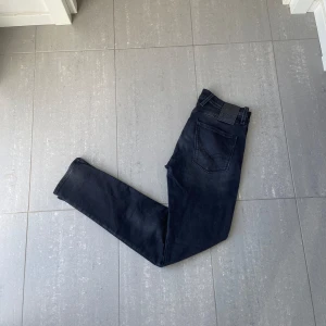 Replay Anbass Jeans  - Säljer nu dessa svart /gråa Replay Anbass jeans, skriv för fler bilder/frågor🙌🏼