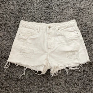 Jeansshorts  - Jeansshorts från H&M, som nya🫶🏼