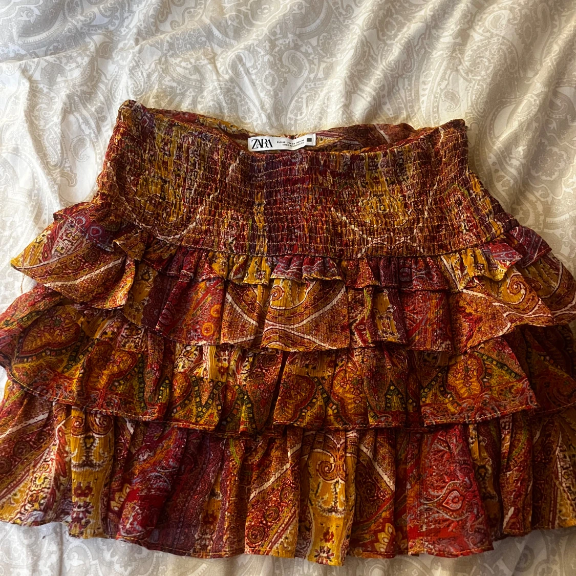 Mönstrad volangkjol zara - 90