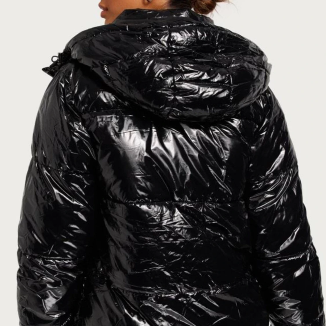 Svart glansig jacka från nelly💕 - 90