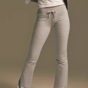 Nelly Cozy chill pants  - Säljer dessa mjukisbyxor från Nelly. Helt nya oanvända med lapp kvar. Säljer då returen gått ut ❤️