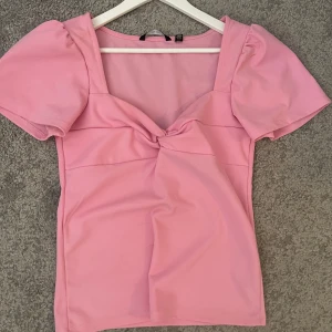 Rosa topp från bik bok - Bra skick knappt använd  Storlek L