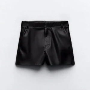 Skin shorts - Säljer dessa fina då de ej passade mig