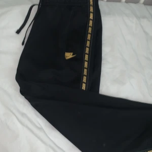 Nike byxor  - Jag vill byta still 