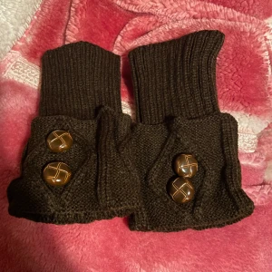 Stickade handleds vantar  - Aldrig använt innan🧤