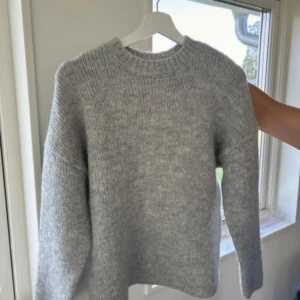 stickad tröja - strl S från Gina tricot🫶