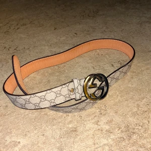 Gu$$i Bälte - Använt 4 gånger och är i väldigt bra skick