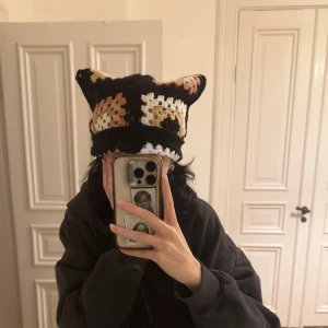 granny square crochet beanie - virkad av mig🥰