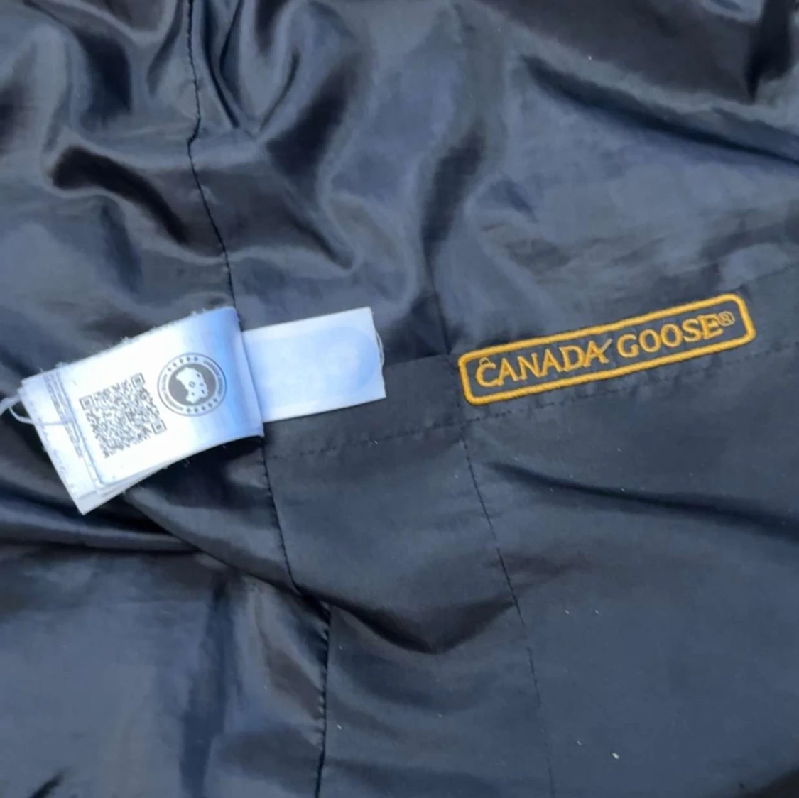 Svart dunväst från Canada Goose - 93