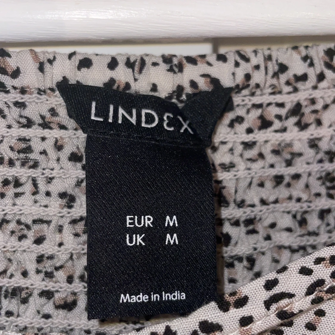 Leopardmönstrad topp från Lindex - 91