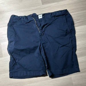 Chinos shorts  - Storlek 28, väldigt bra skick