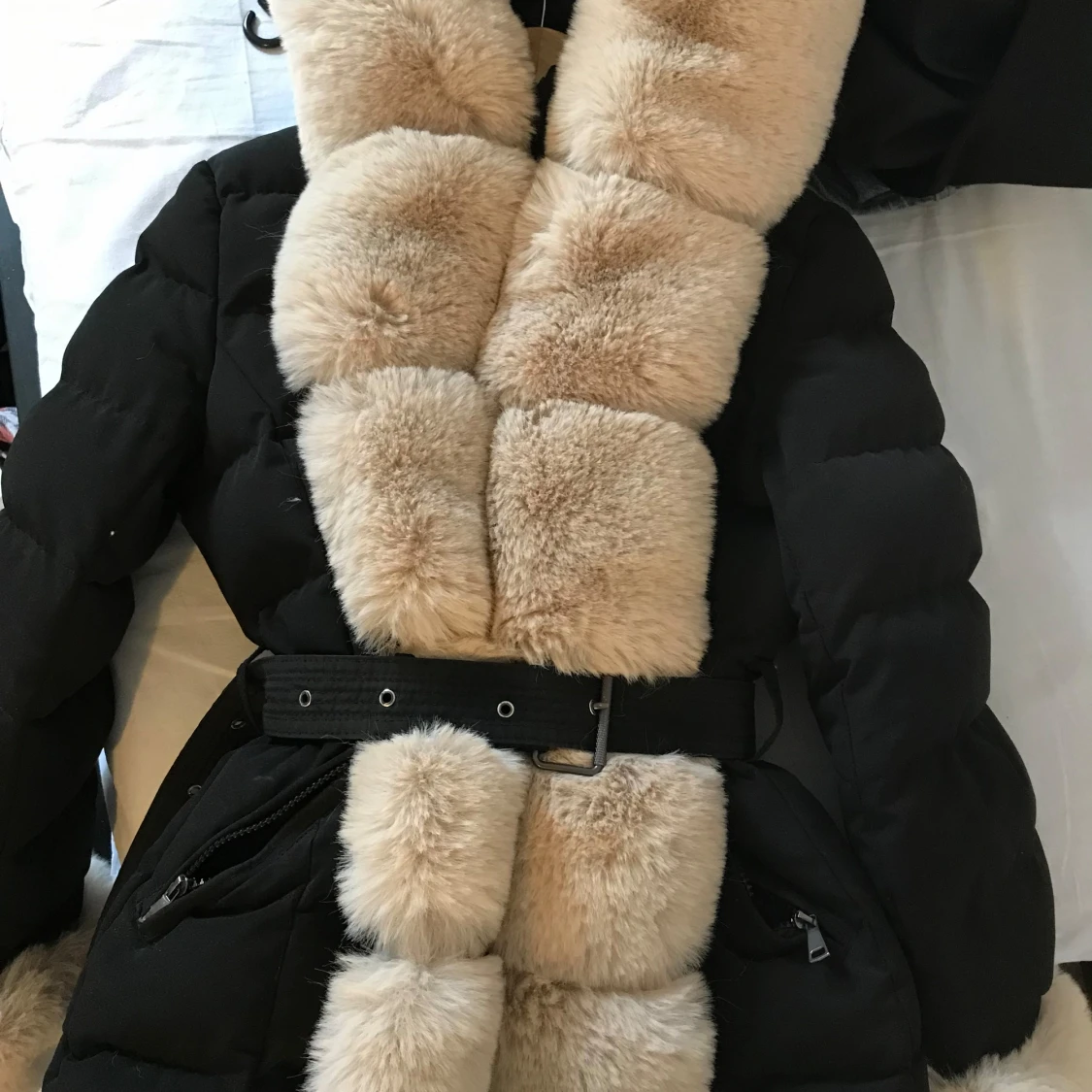 Jacka med päls - 92