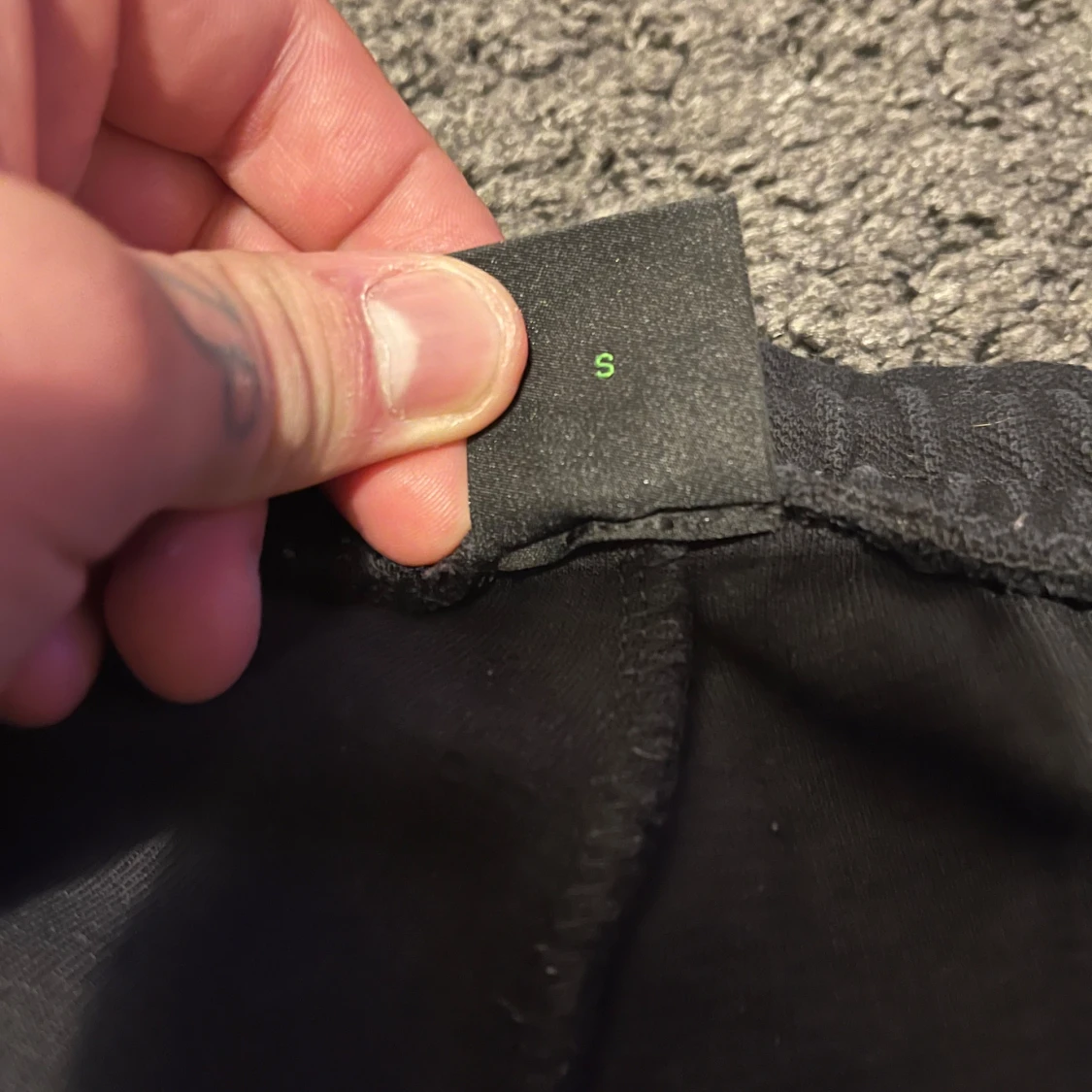 Hugo Boss mjukisbyxor  - 91