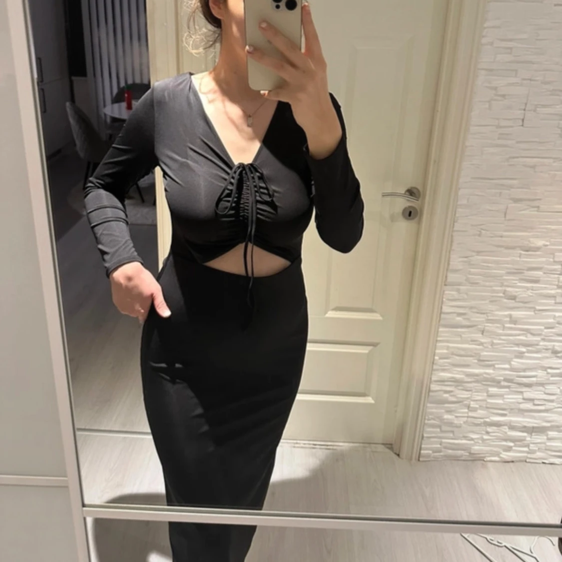 Svart långklänning med knyt - 90