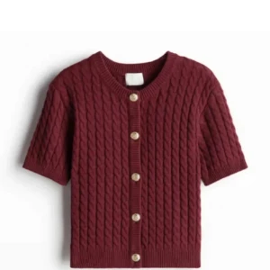 Vinröd kofta med knappar - Vinröd kofta med knappar från H&M storlek S, nyskick ! 