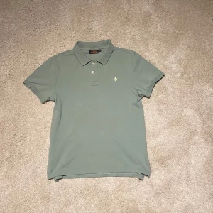 Morris piké  - Hej! Säljer min Morris piké i storlek Xs. Använd ett fåtal gånger. Skick 10/10 ⭐️Fraktar inom 1-2 dagar🚛 Hör av er om ni har några frågor