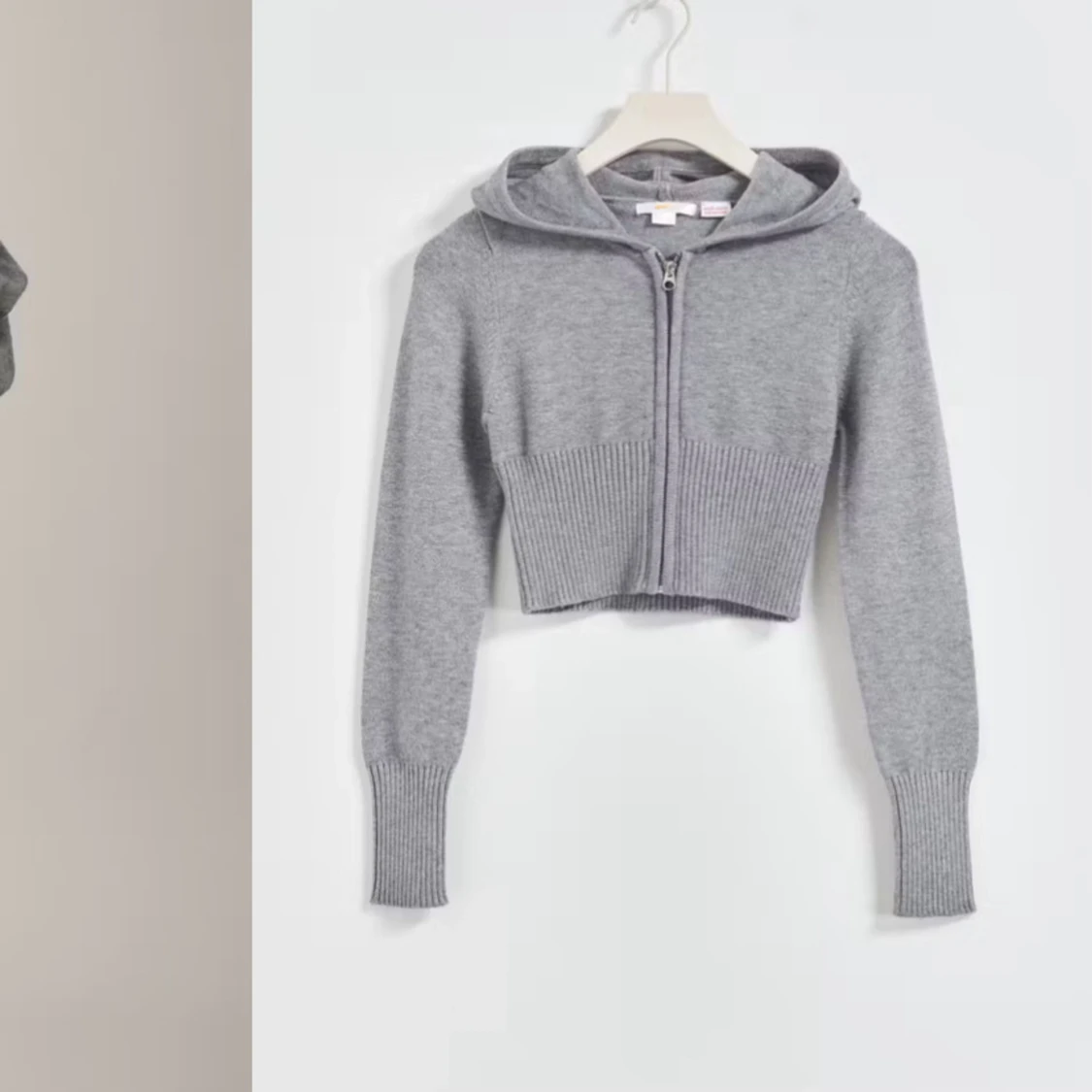 Grå stickad sett - 91