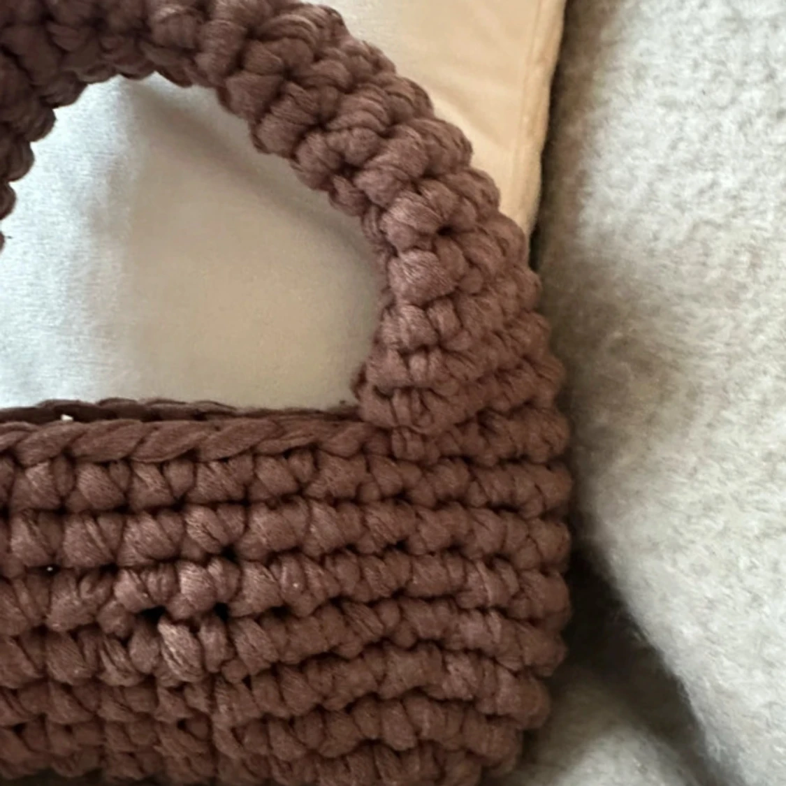 Brun virkad handväska - 92