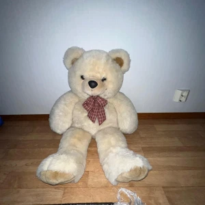 Gosedjur 🧸  - Väldigt söt gosedjur den är helt ny