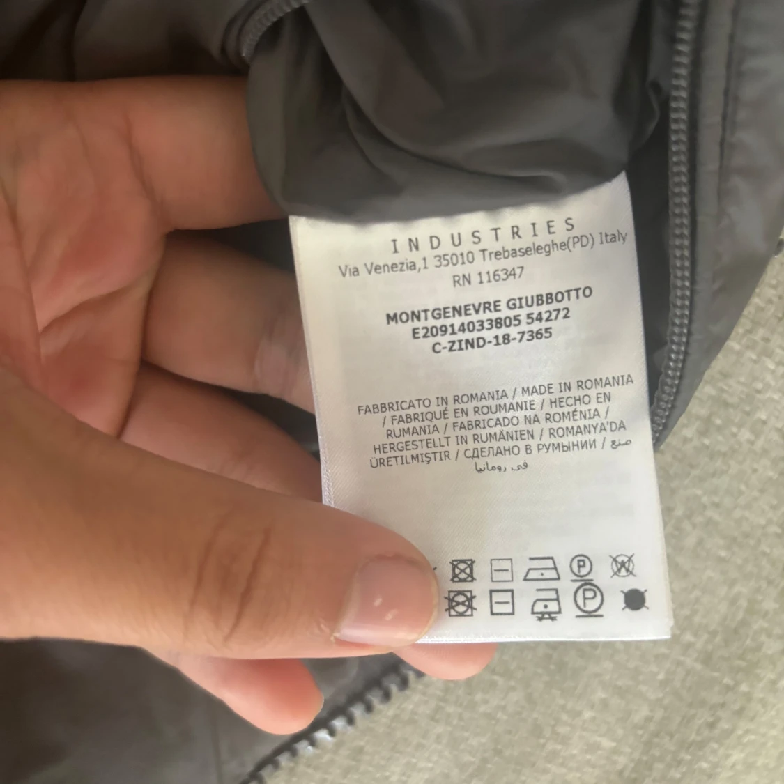 Moncler Montegenevre Size 2 - 92