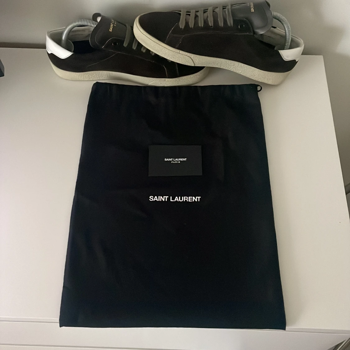 Mörkgröna Saint Laurent skor - 93