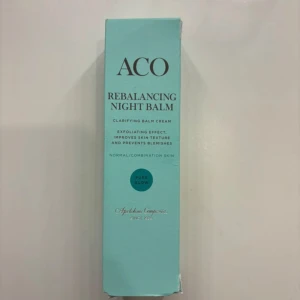 ACO Rebalancing Night Balm - Säljer en ACO Rebalancing Night Balm, perfekt för normal/kombinerad hud. Denna nattkräm har en exfolierande effekt som förbättrar hudens struktur och förebygger blemmor. Kommer i en snygg turkos förpackning. Perfekt för dig som vill ha en klarare och jämnare hudton!