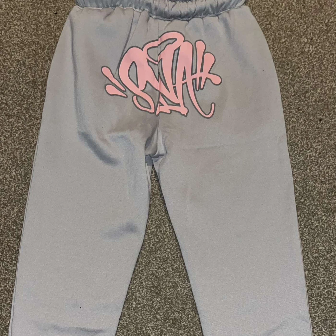 Ljusblå hoodie med rosa detaljer - 4