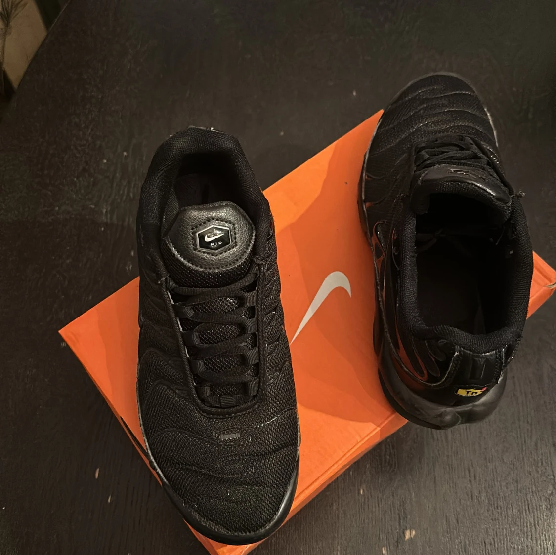 Svarta Nike TN sneakers - 93
