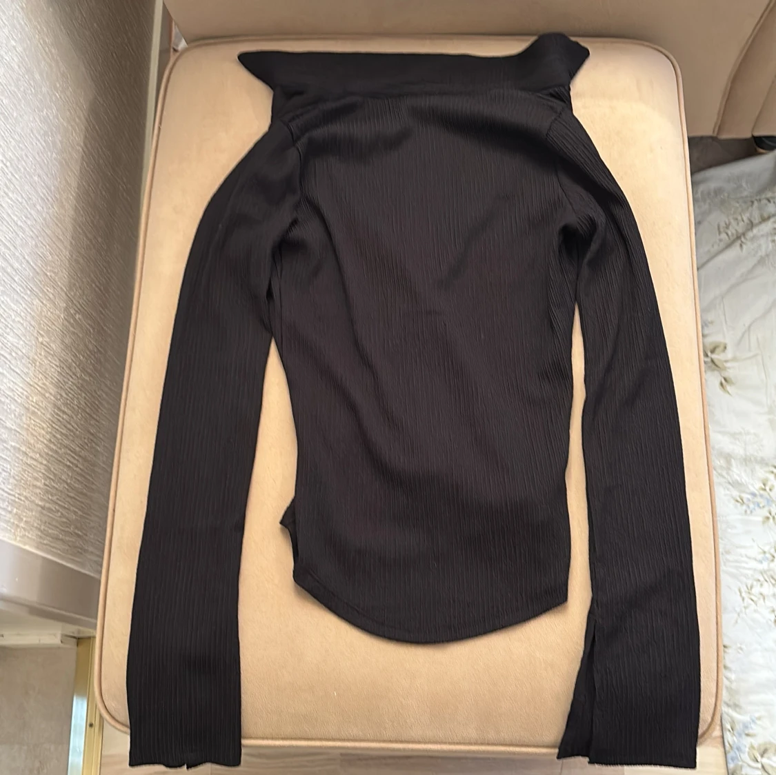 Svart ribbad skjorta - 2