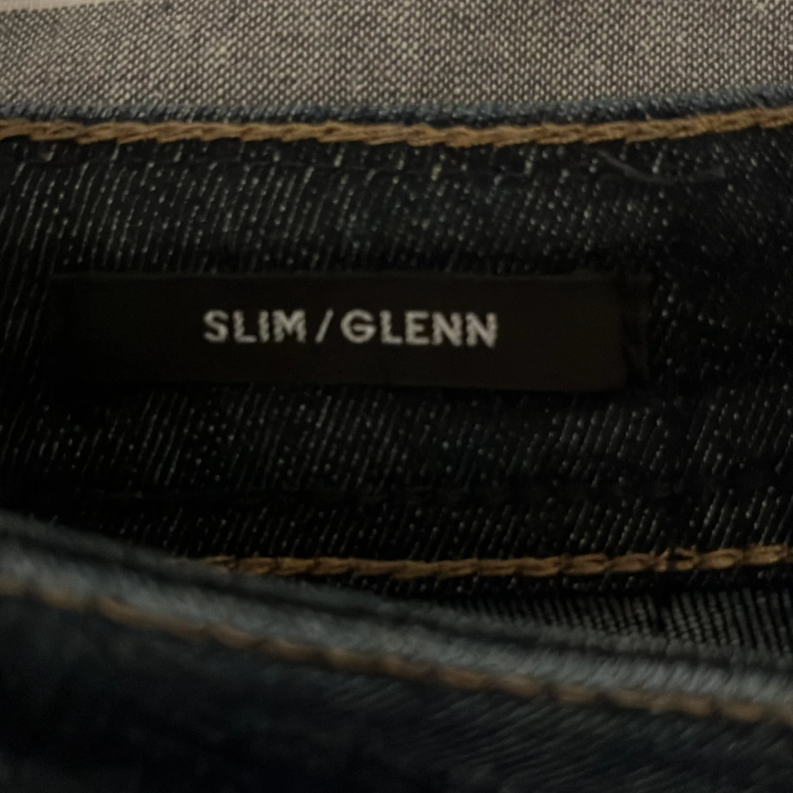 Jack and Jones ripped jeans  - 90