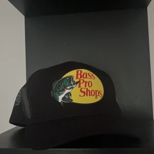 Bass pro shops keps - Fet keps || helt ny och aldrig andvänd || köpt i USA || pris kan diskuteras||