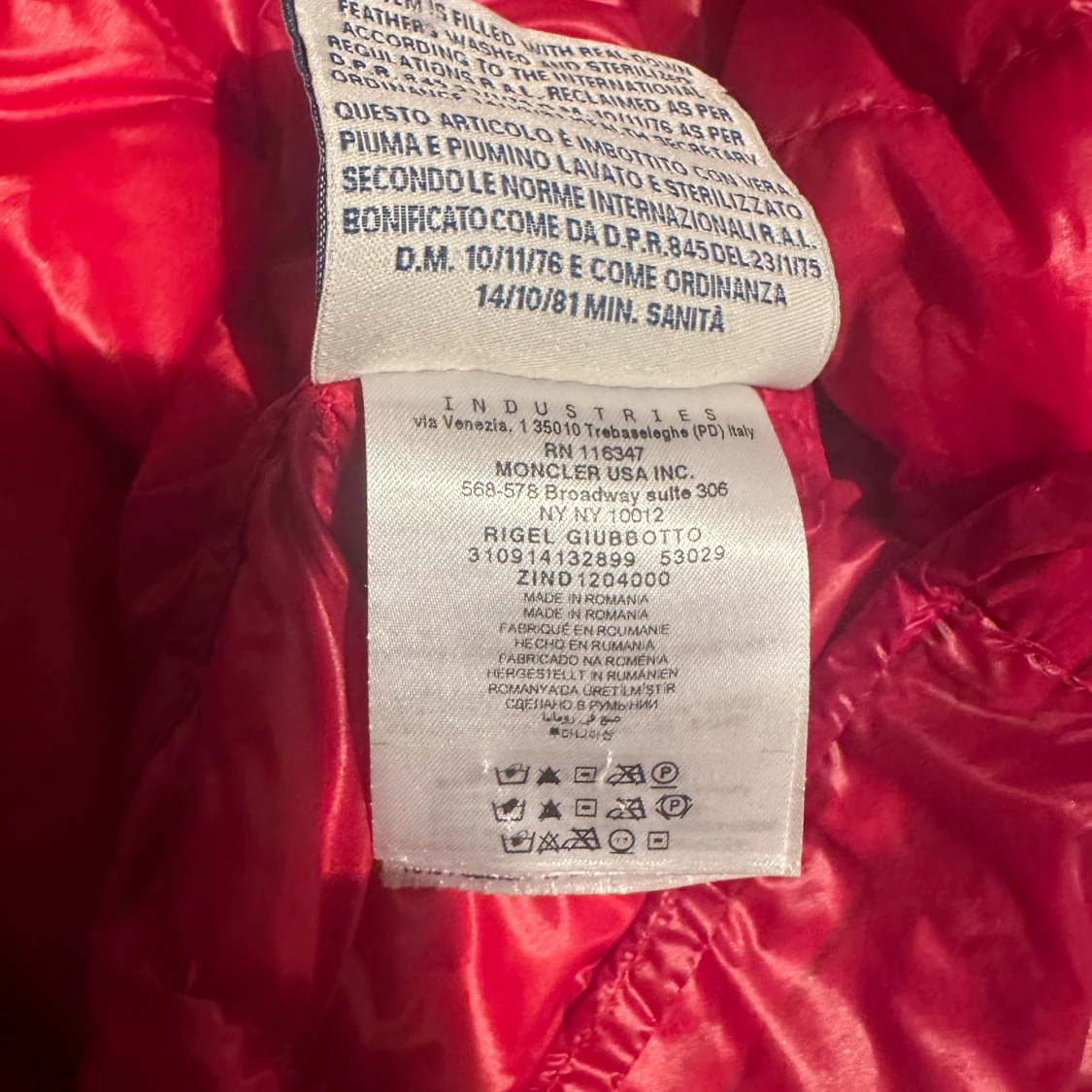Moncler  - 93