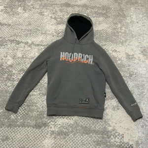 Hoodrich hoodie - Hoodrich Hoodie, bra skick 8/10 Använd ett par gånger 